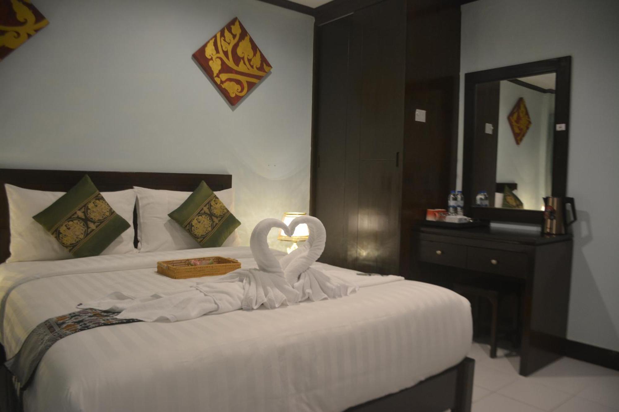 Patong Moon Inn Residence Екстер'єр фото